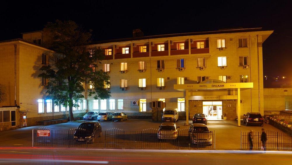 Hotel Balkan ガブロヴォ エクステリア 写真